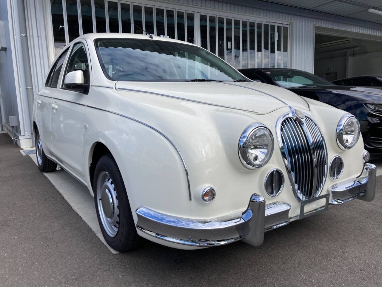 ビュートセダン／K13　光岡自動車純正シートカバー、ETC車載器　取付