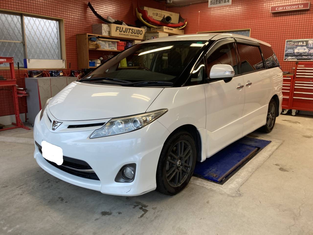 エスティマアエラス／ACR50W　TVナビキャンセラー取付、ヘッドライト曇り取り、車検整備一式