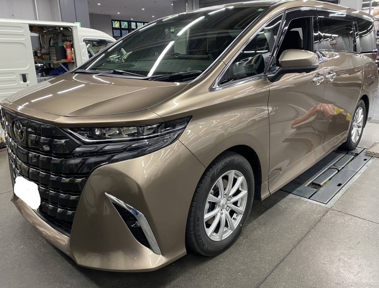 アルファード／AAHH40W　アルパイン純正交換タイプインナーミラー型ドラレコ前後カメラ　取付