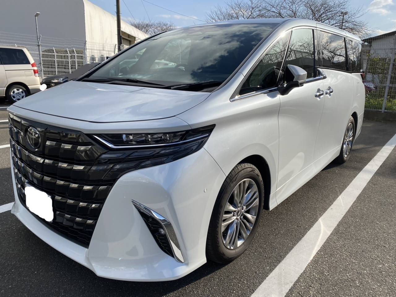 アルファード／AGH40W　DOPフリップダウンモニター、プレミアムサウンドスピーカーシステム、リモコンエンジンスターター、インナーミラー型ドラレコ前後　取付