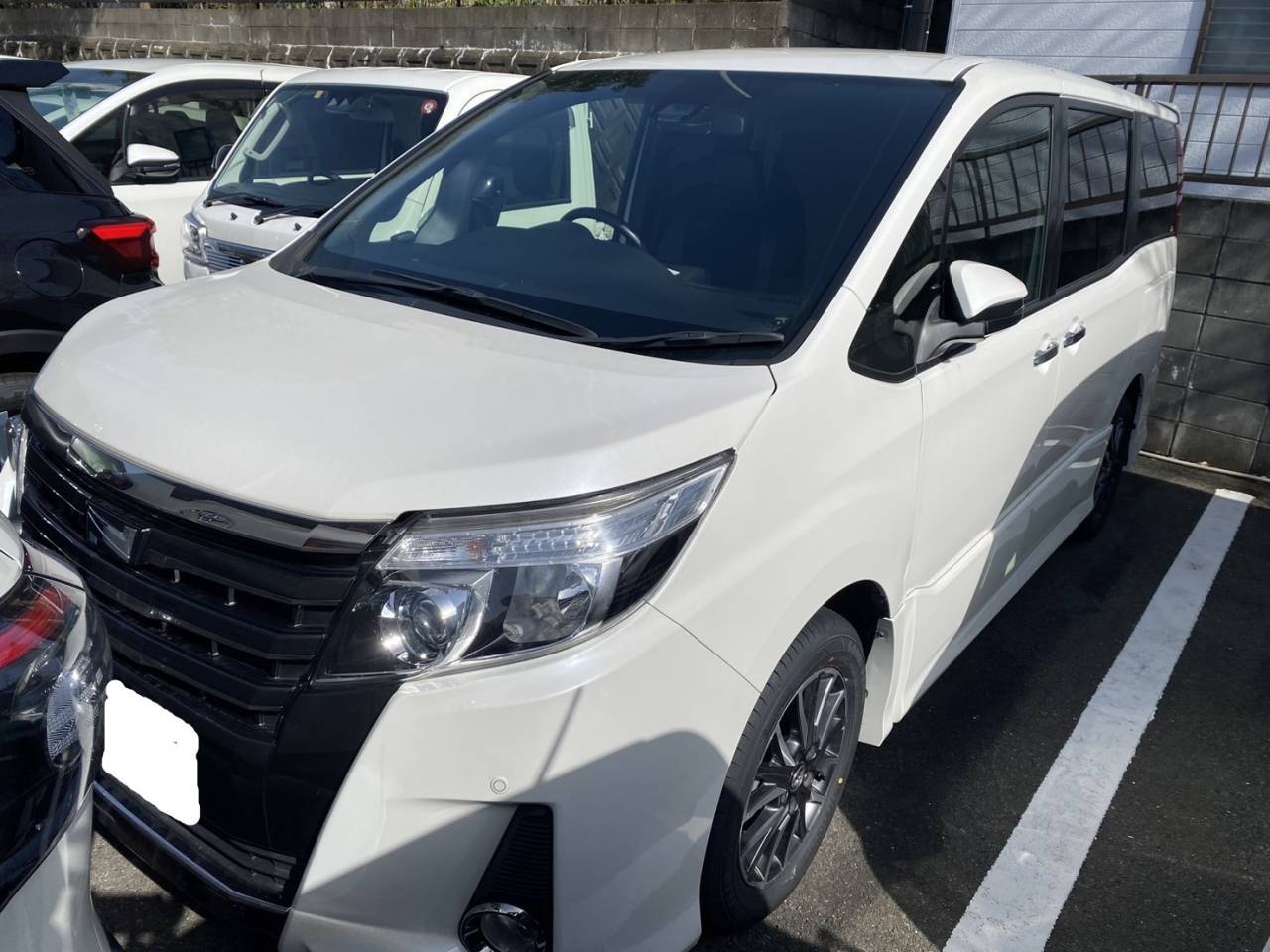 ノア／ZRR80　アルパインBIG-X／X9V付車　12.8型フリップダウンモニターデジタル接続取付